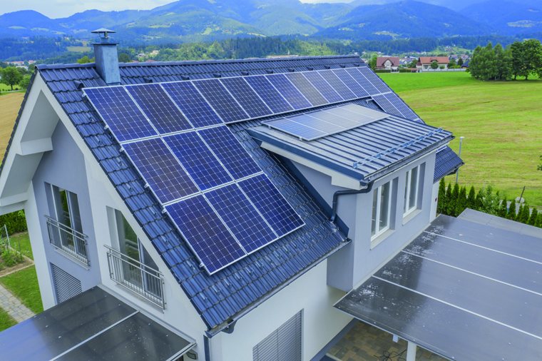 Wohnhaus mit Photovoltaikanlage